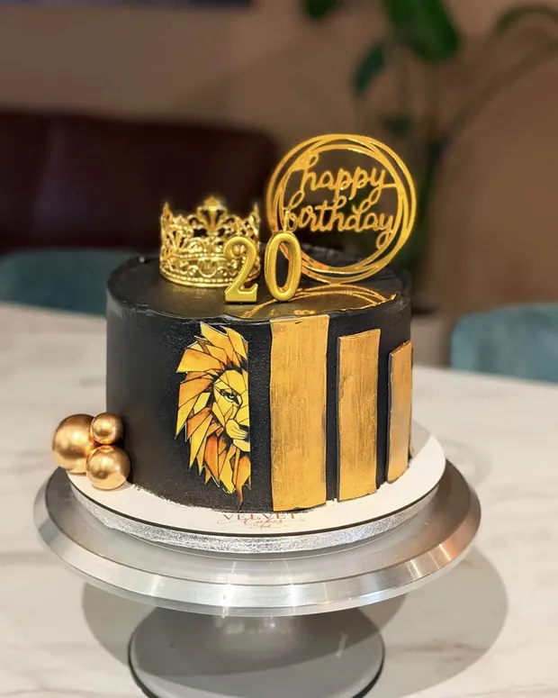 Zwart met goud voor een twintigste